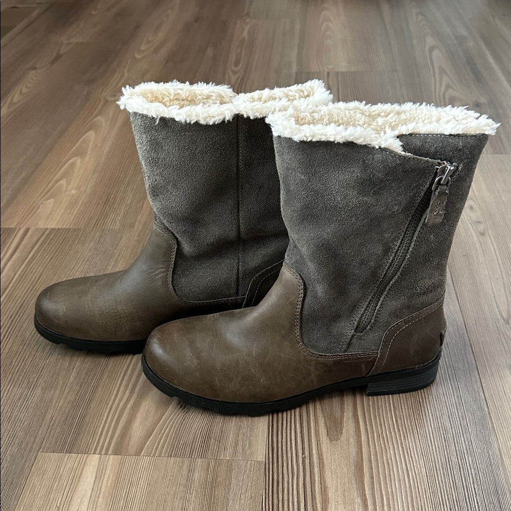 Sorel Emelie 2-in-1 Foldover Shearling Boots